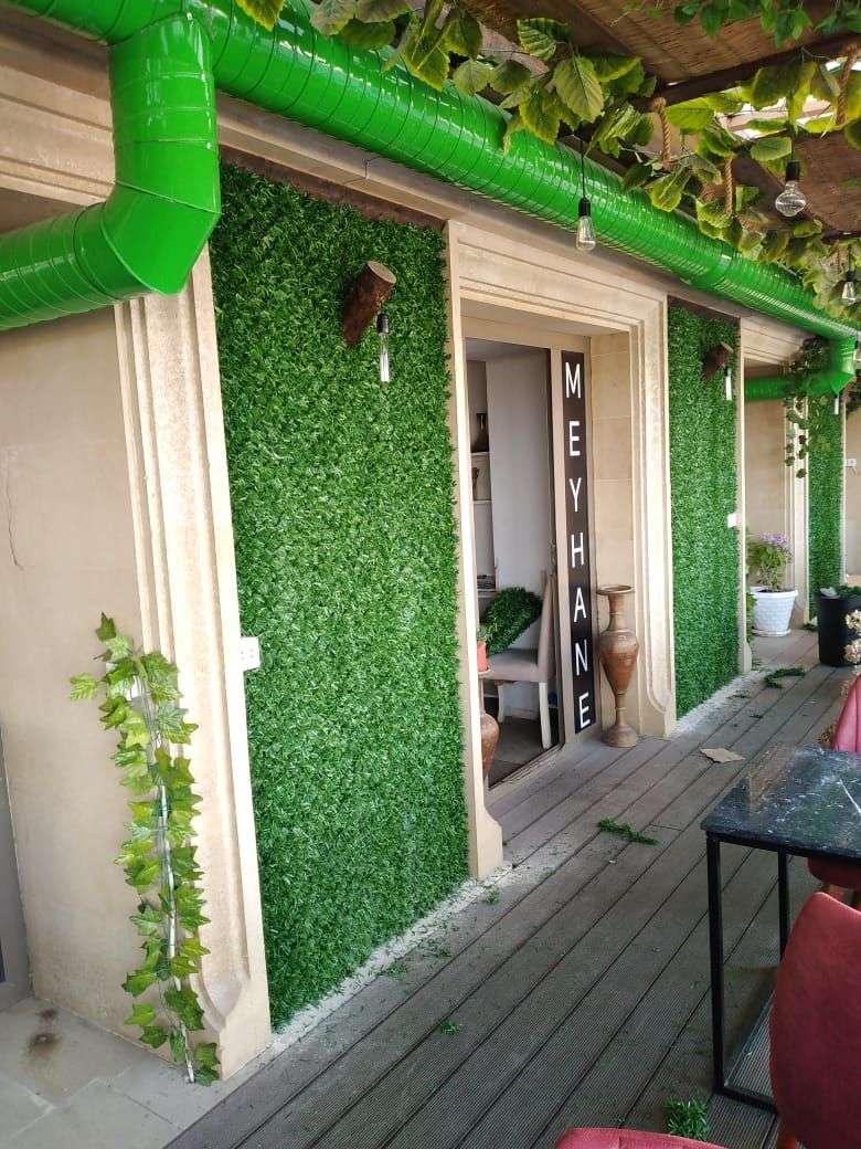 seller.az Yaşıl hasar və süni dekorativ örtüklər.
