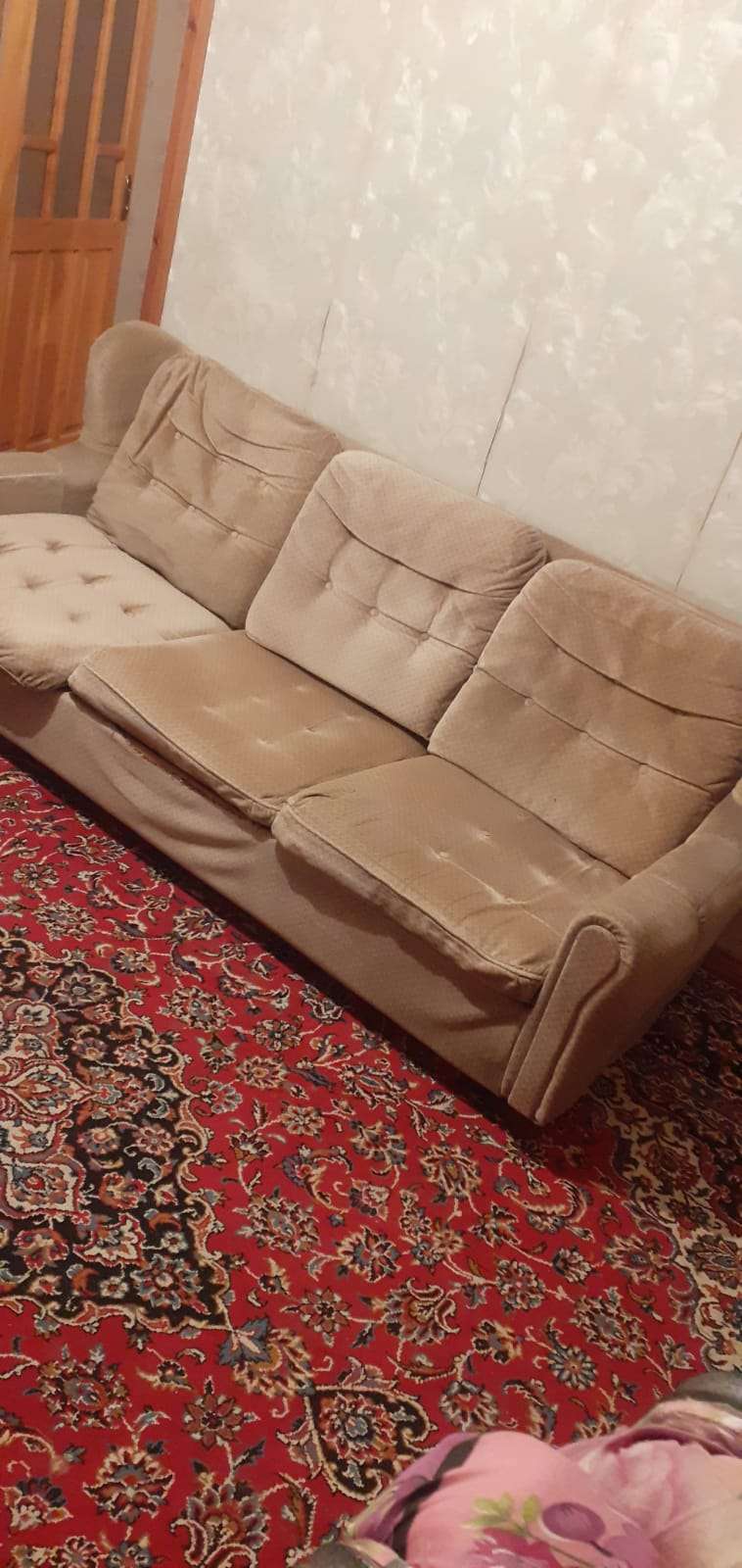 seller.az Divan 1kreslo + 1 masa hamsi birlikde